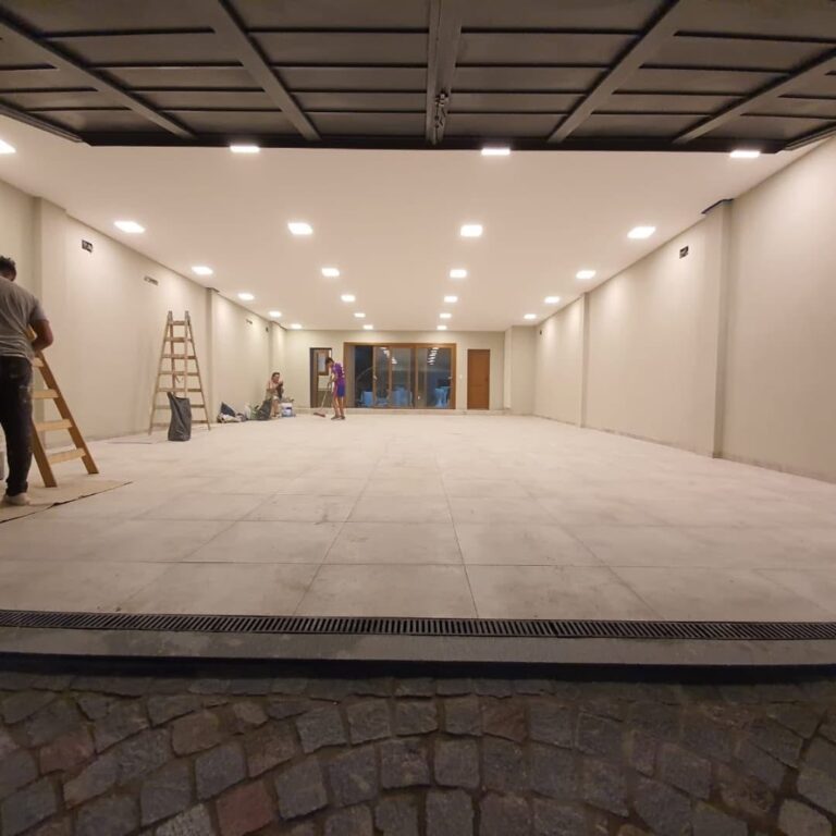 Cochera - Valentin Alsina